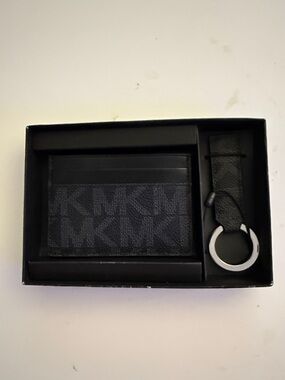 Michael Kors men's card holder and keychain gift set missing box top